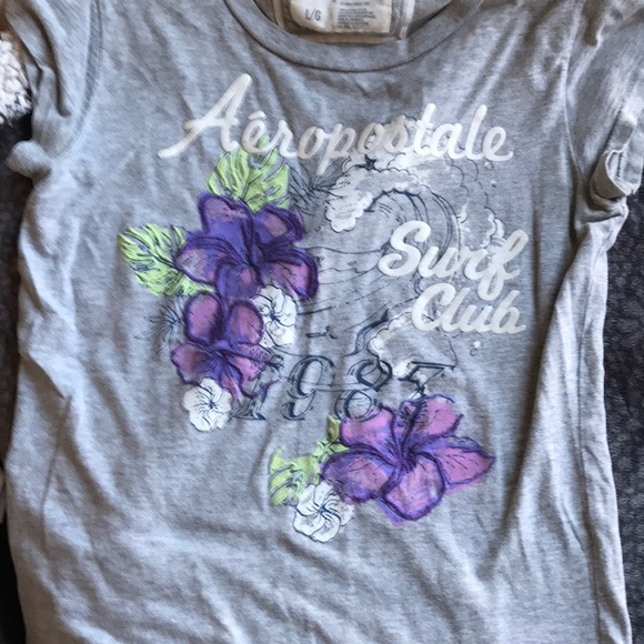 🌸Being donated 8/5🌸 Aero tops medium and large - Picture 4 of 4